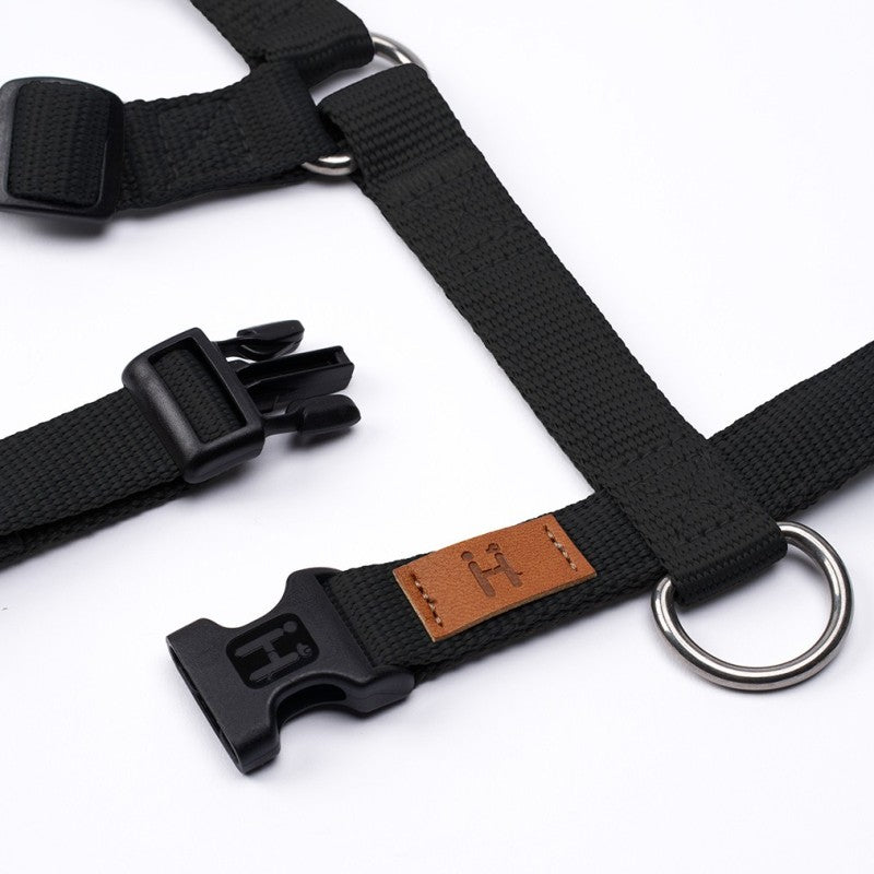 Haqihana Black Harness